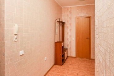 Квартира двухкомнатная ул.Седина/3  (Apartment ul.Sedina)